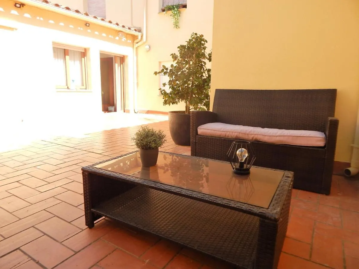 Cal Carinyo, Allotjament Familiar Villa Amer Tatil Evi